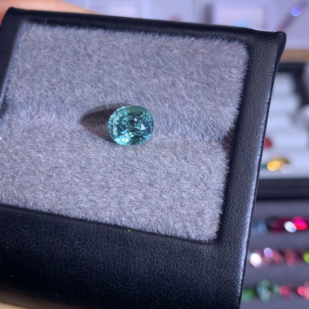 碧玺珠宝奇石未镶嵌2.465克拉