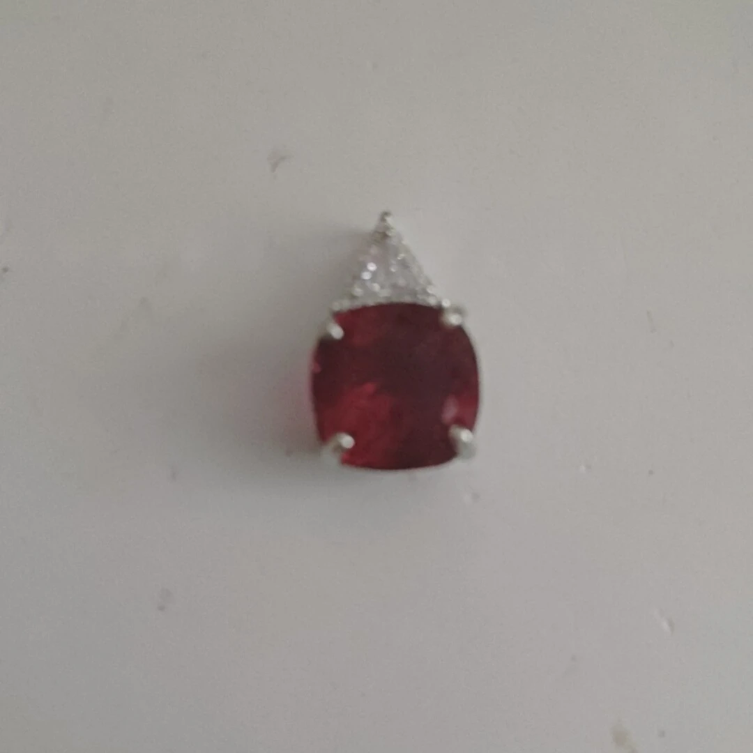 时尚轻奢吊坠礼盒f32