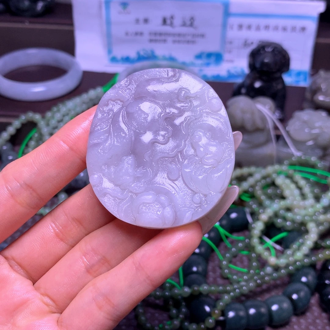 和田玉未镶嵌颈饰
