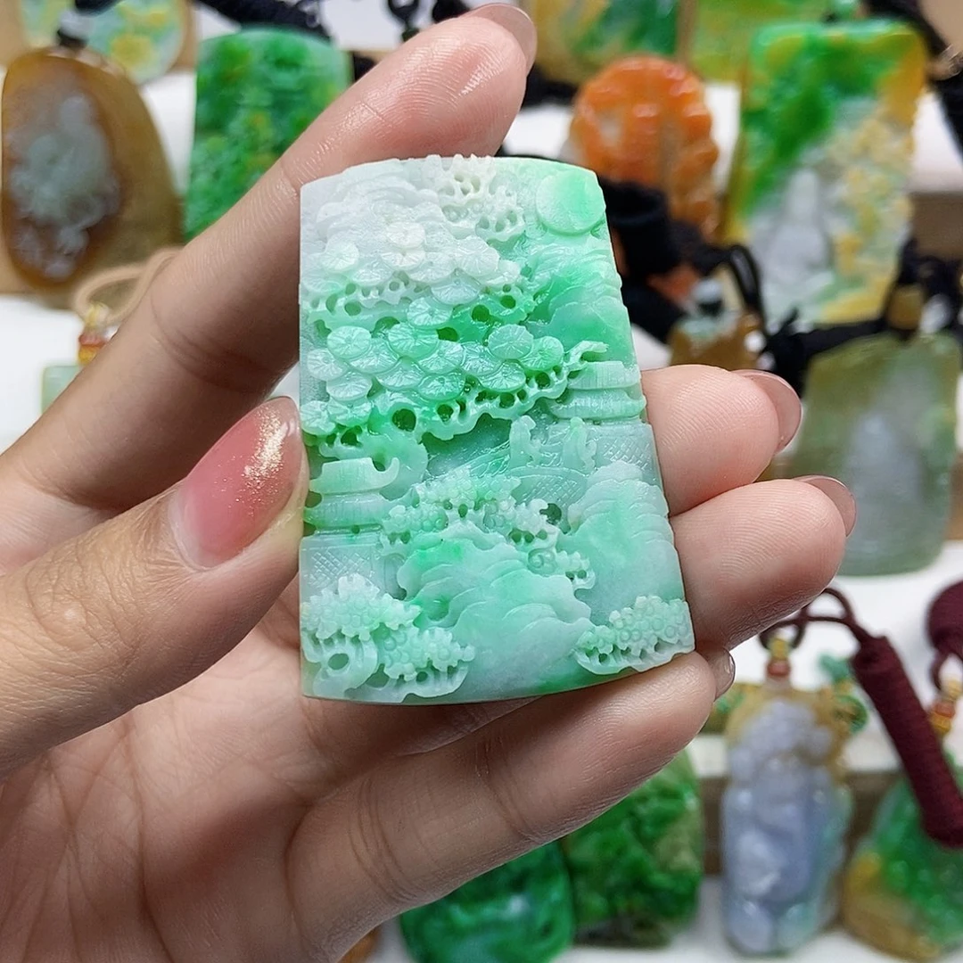 翡翠未镶嵌颈饰天然翡翠Ａ货