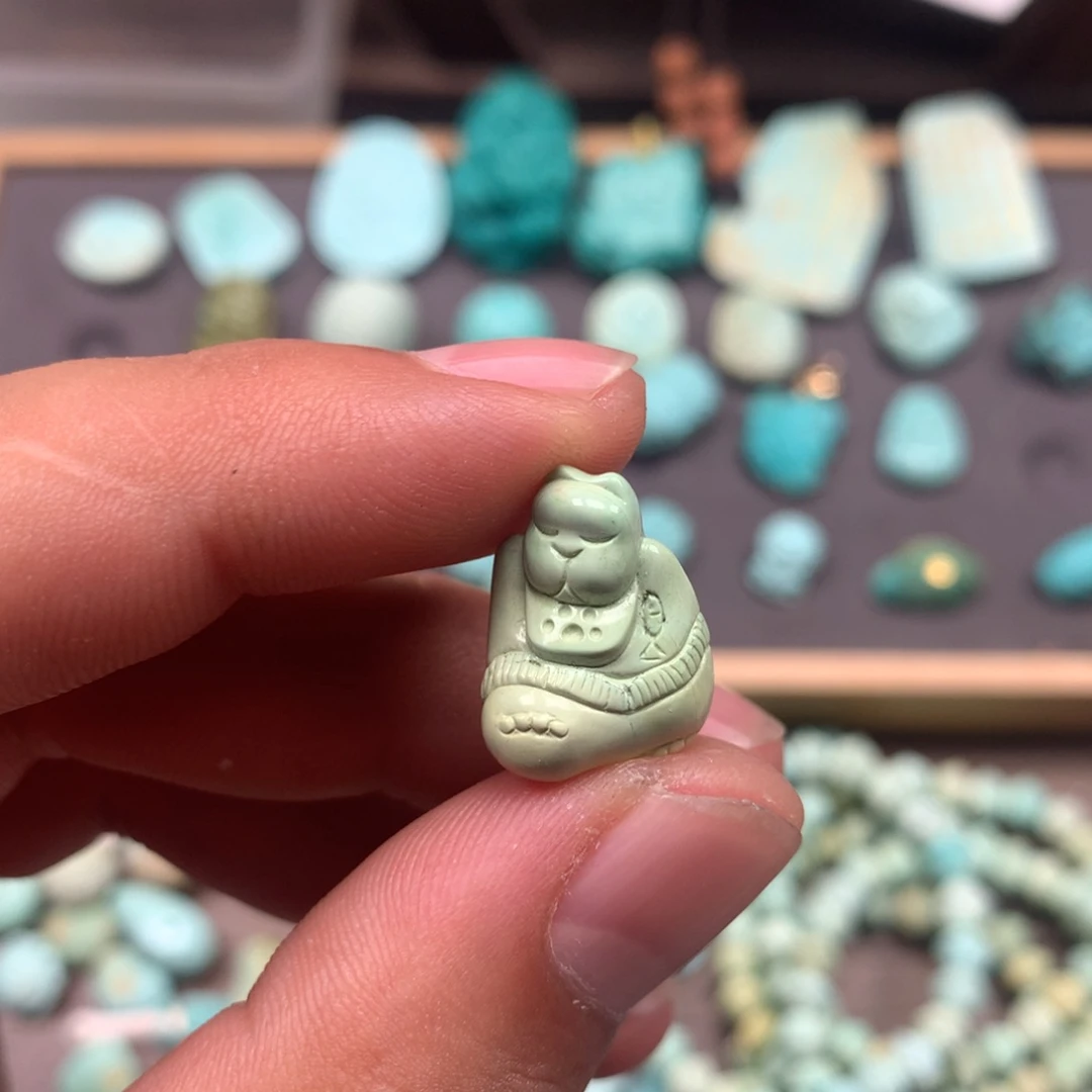 绿松石未镶嵌雕刻