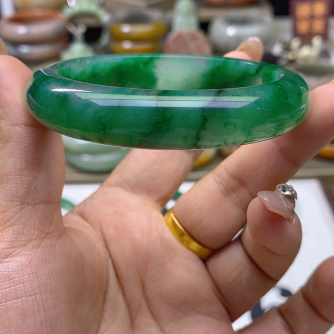 【闪购商品】未镶嵌手镯石英岩玉玻***璨