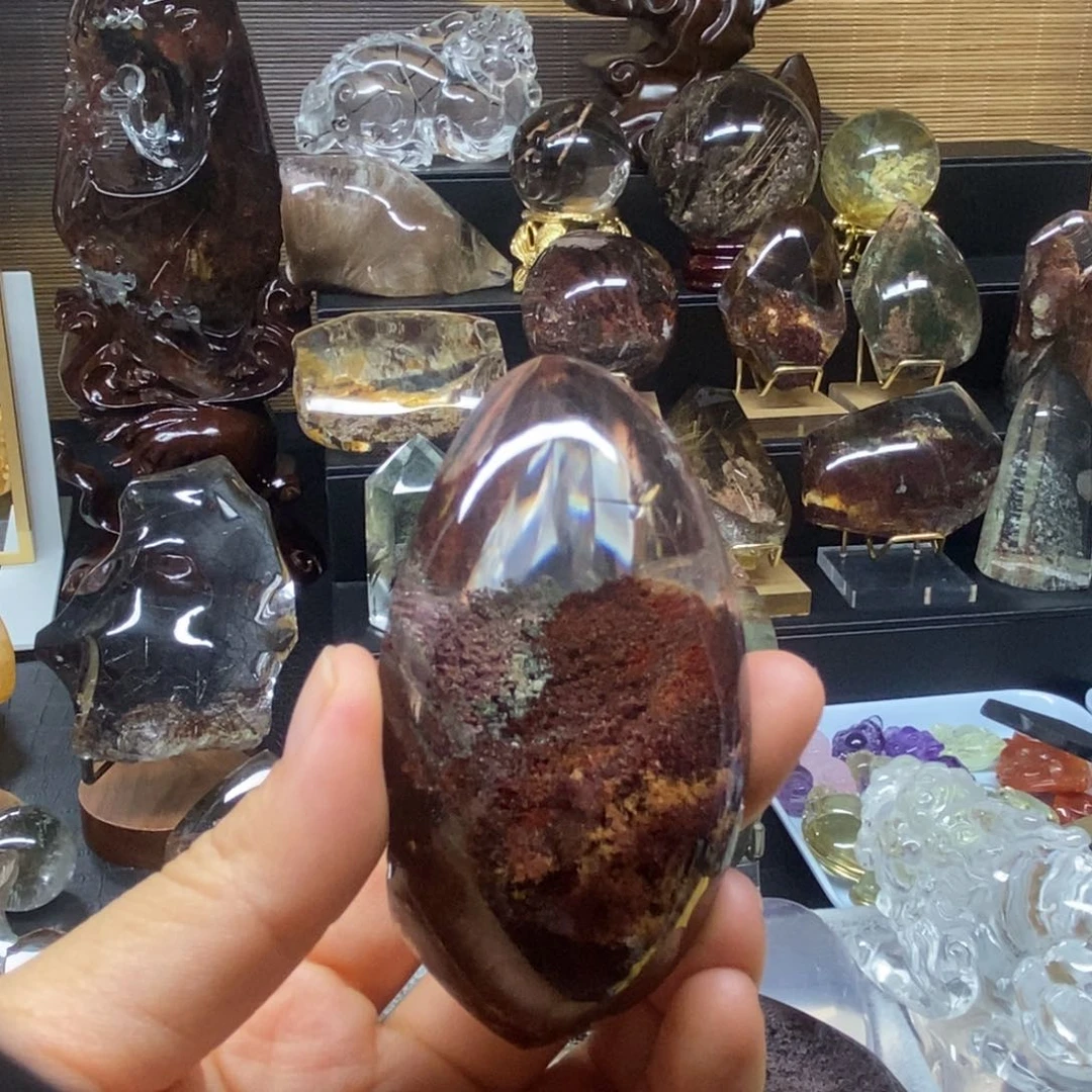 雷***风未镶嵌颈饰水晶原石手把摆件