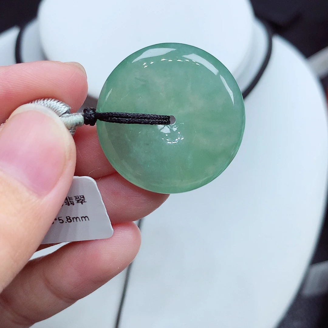 翡翠未镶嵌颈饰翡翠7，26.5/5.8