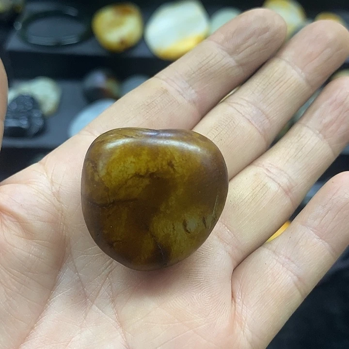 和田玉（糖玉）未镶嵌挂件