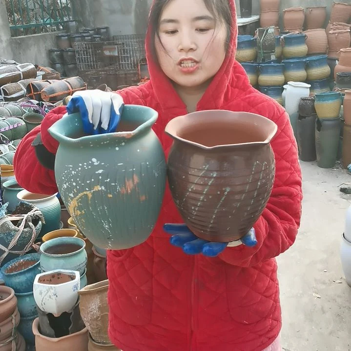 红陶瑕疵两个盆子