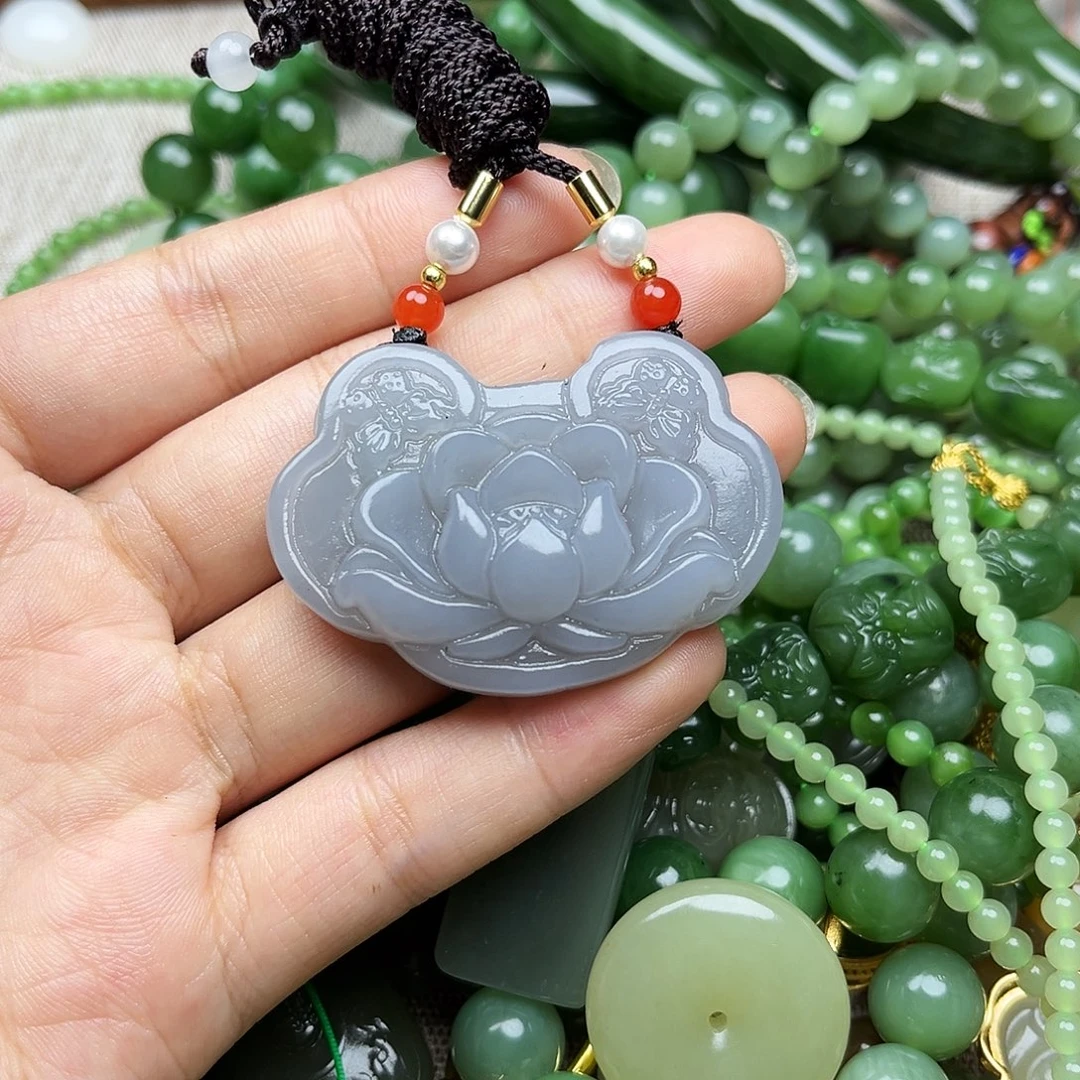 颈饰未镶嵌和田玉