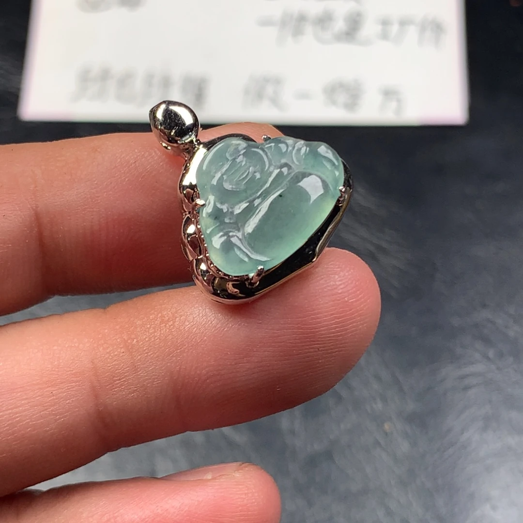 颈饰未镶嵌翡翠小佛公