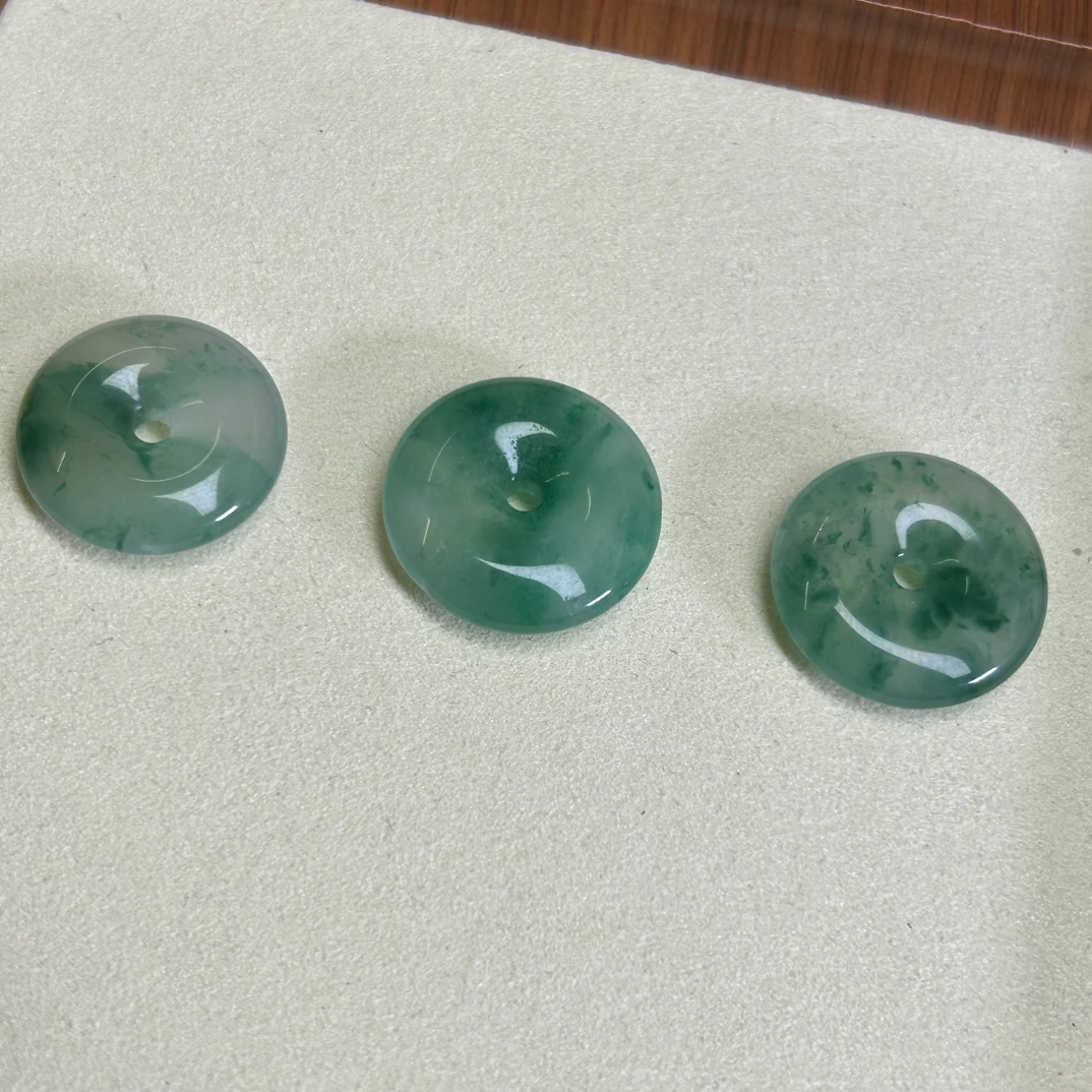 天然玉石非洲翠冰阳飘花平安扣（多样化发其一）