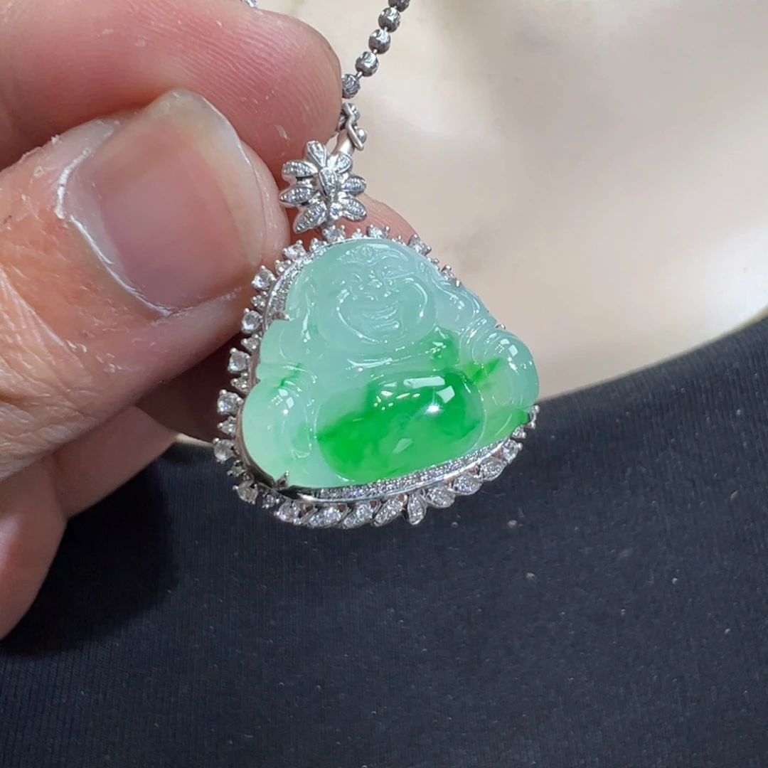 翡翠吊坠(不含链)18K金镶嵌