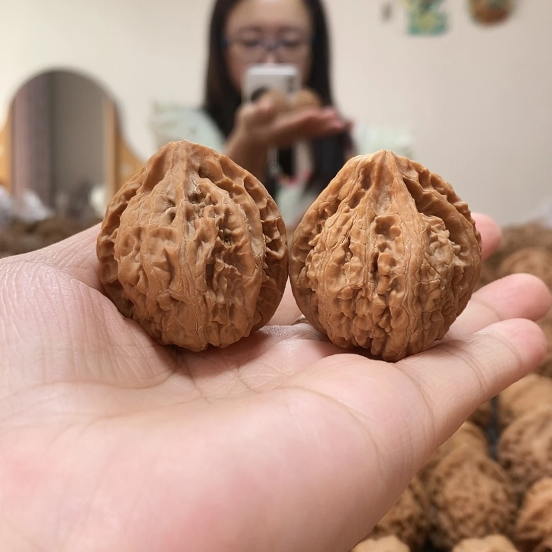文玩核桃吊坠坐佛36+有黄