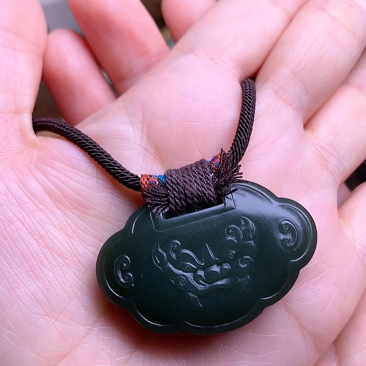 岫岩老玉（透闪石质玉）挂件未镶嵌