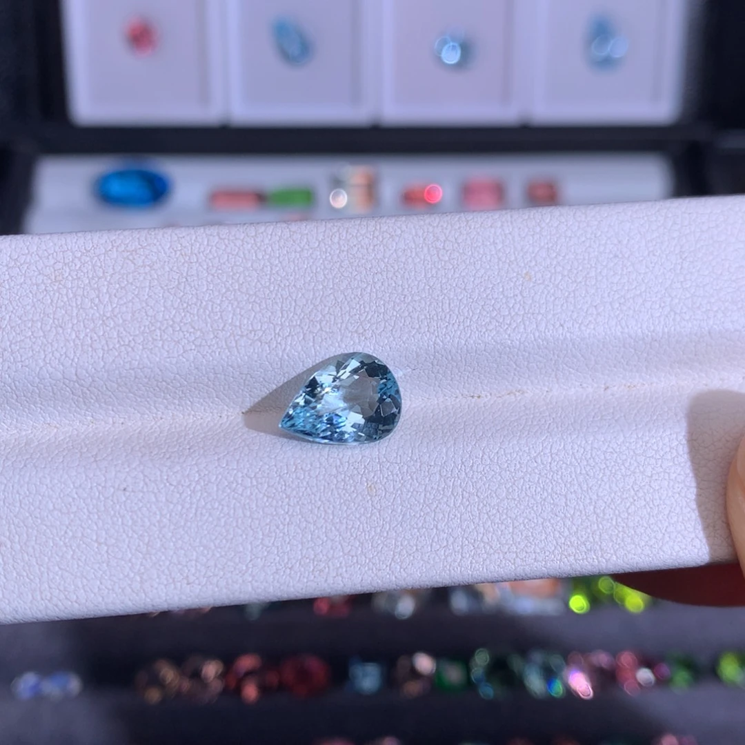 未镶嵌笔搁海蓝宝石2.3ct