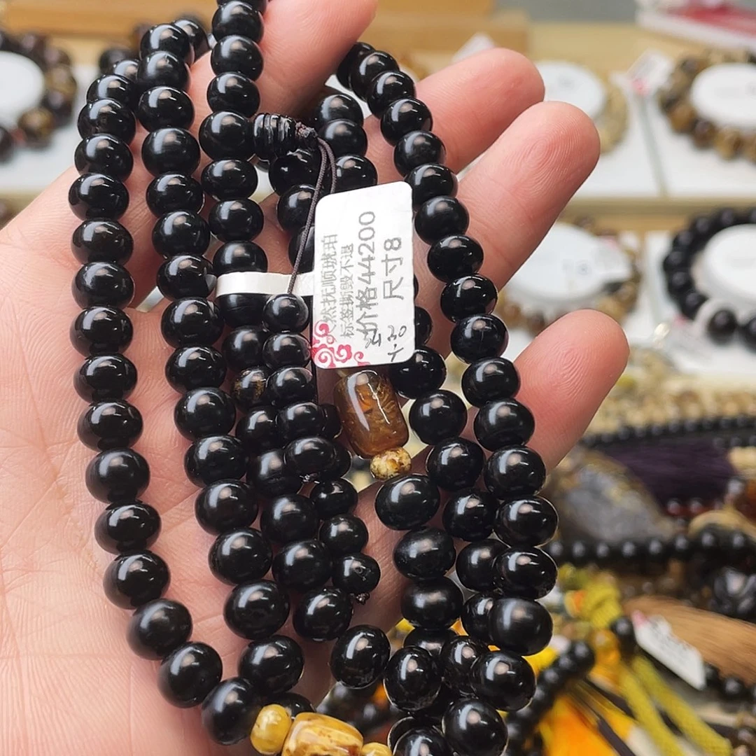 琥珀未镶嵌裸石八90342