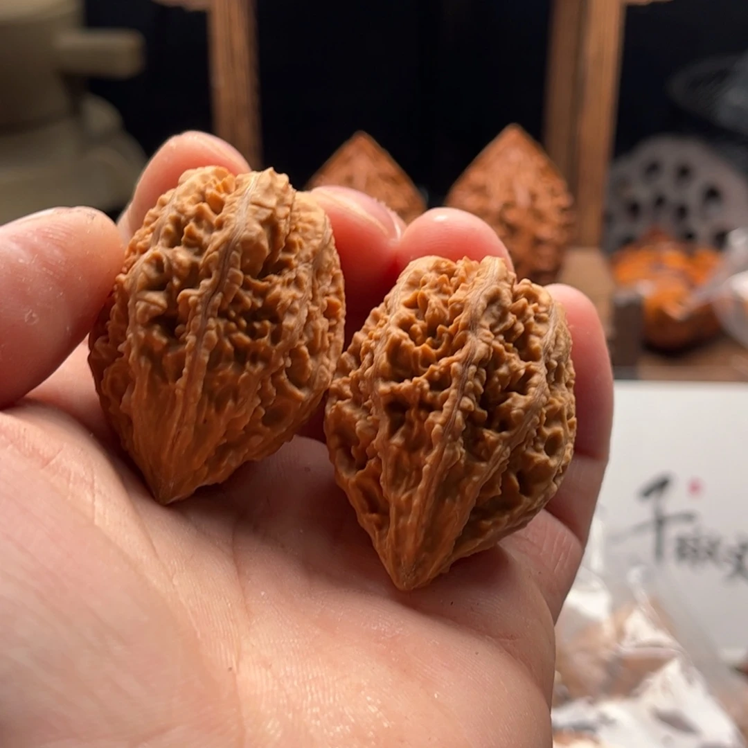 文玩核桃把件关东木子家楸大胖65