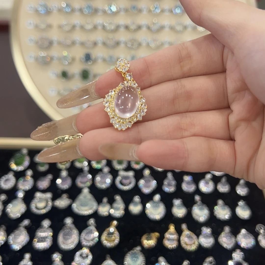 小****银S925镶嵌芙蓉石颈饰