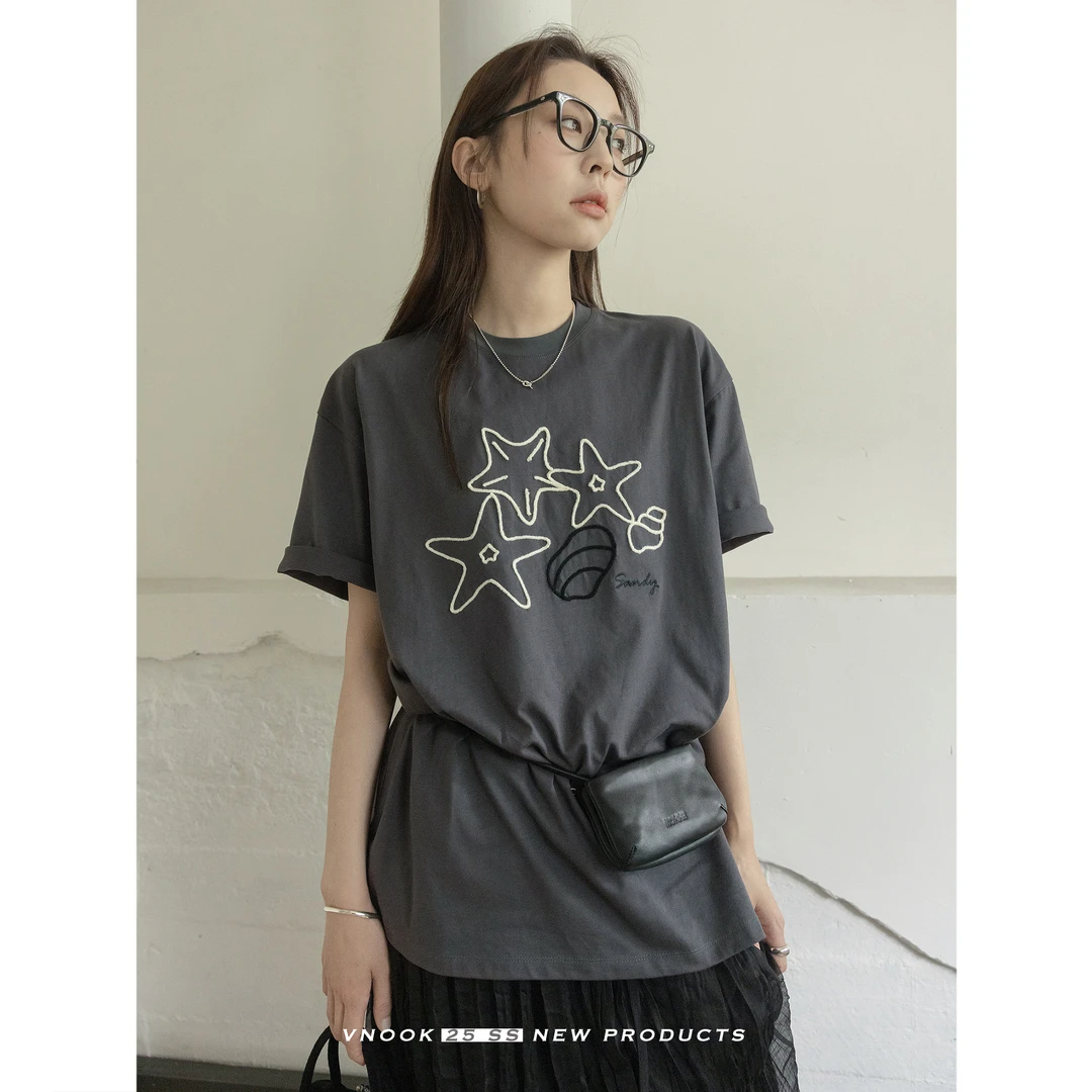 vnook立体线绣图案T恤女夏季2025新款圆领宽松落肩针织棉短袖上衣