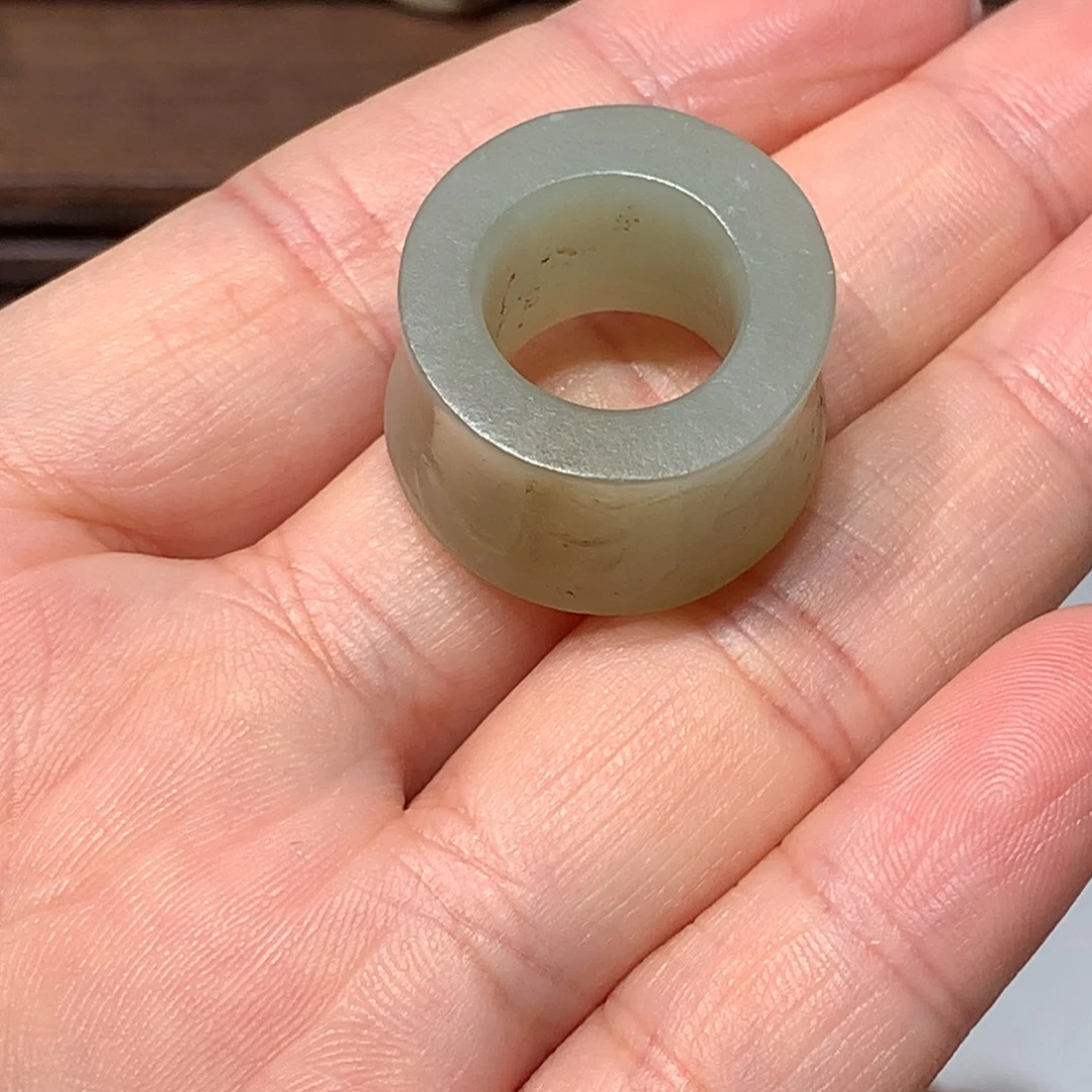 莫***名和田玉（糖玉）未镶嵌颈饰