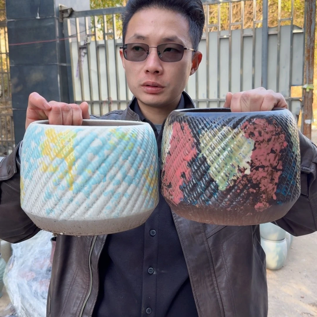 紫砂花盆口18高17（两个拼胡巴