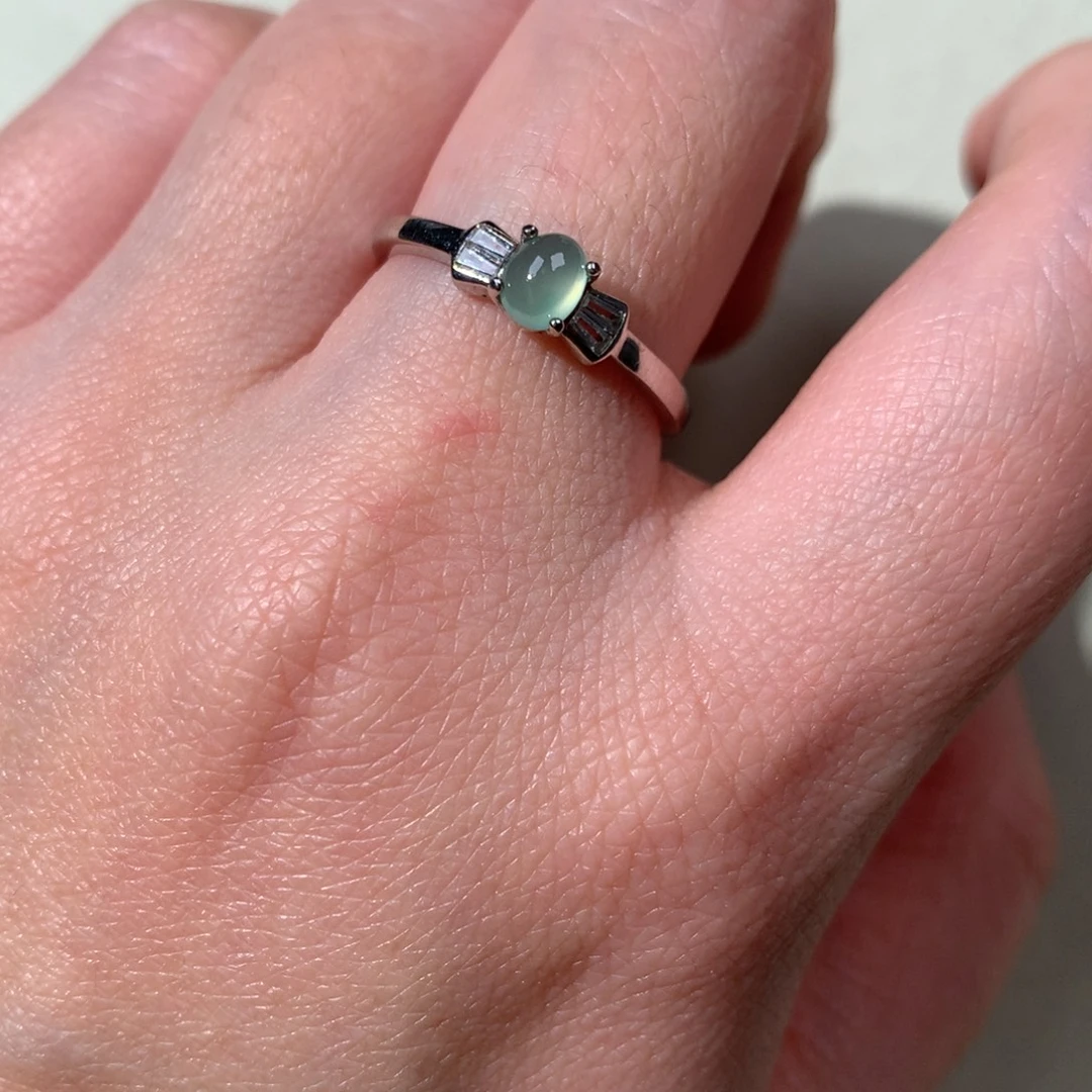 翡翠银S925镶嵌颈饰蛋