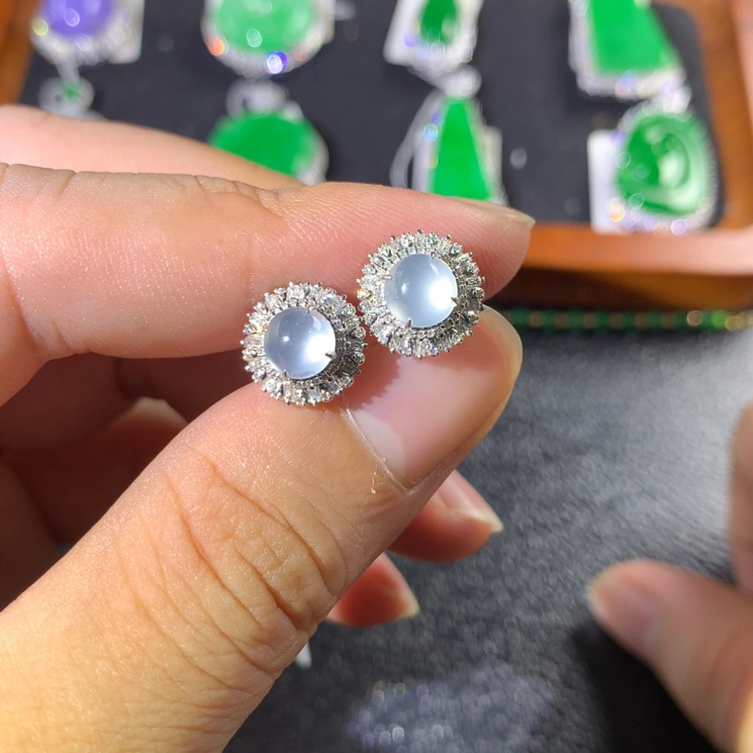 翡翠18K金镶嵌耳饰翡翠