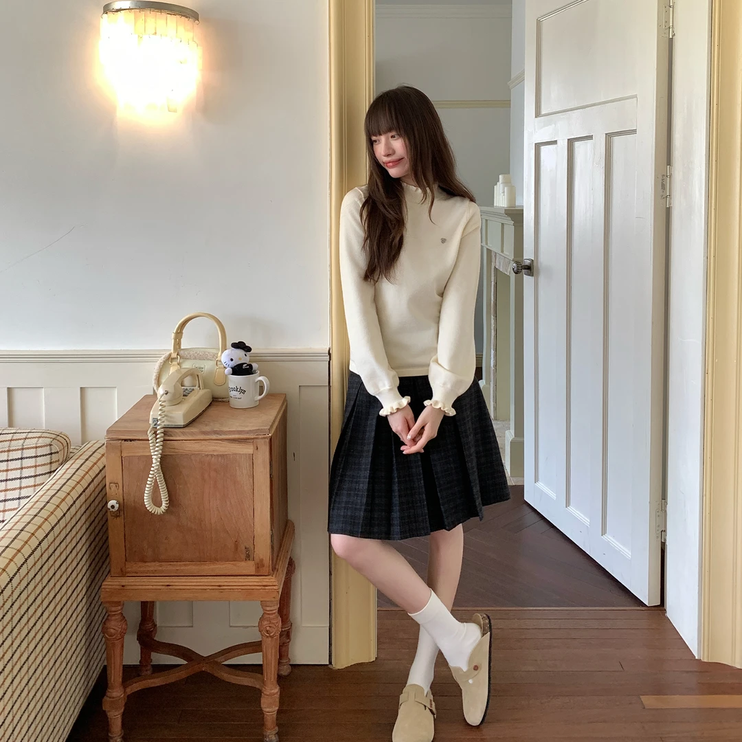 东京岁时记jk秋冬米杏色内搭打底毛衣修身半高领针织衫女花边上衣