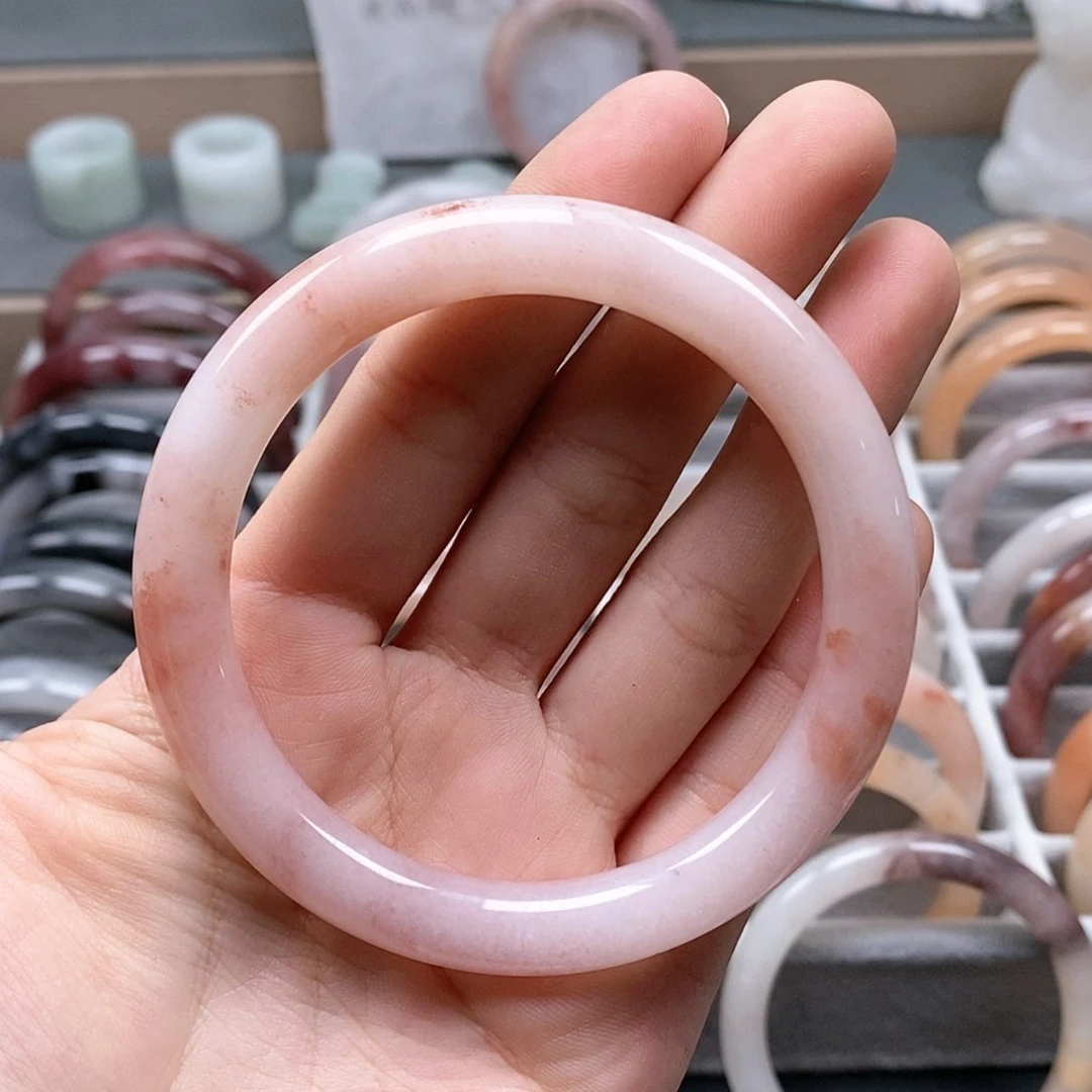 【闪购商品】石英质玉颈饰未镶嵌ɷ