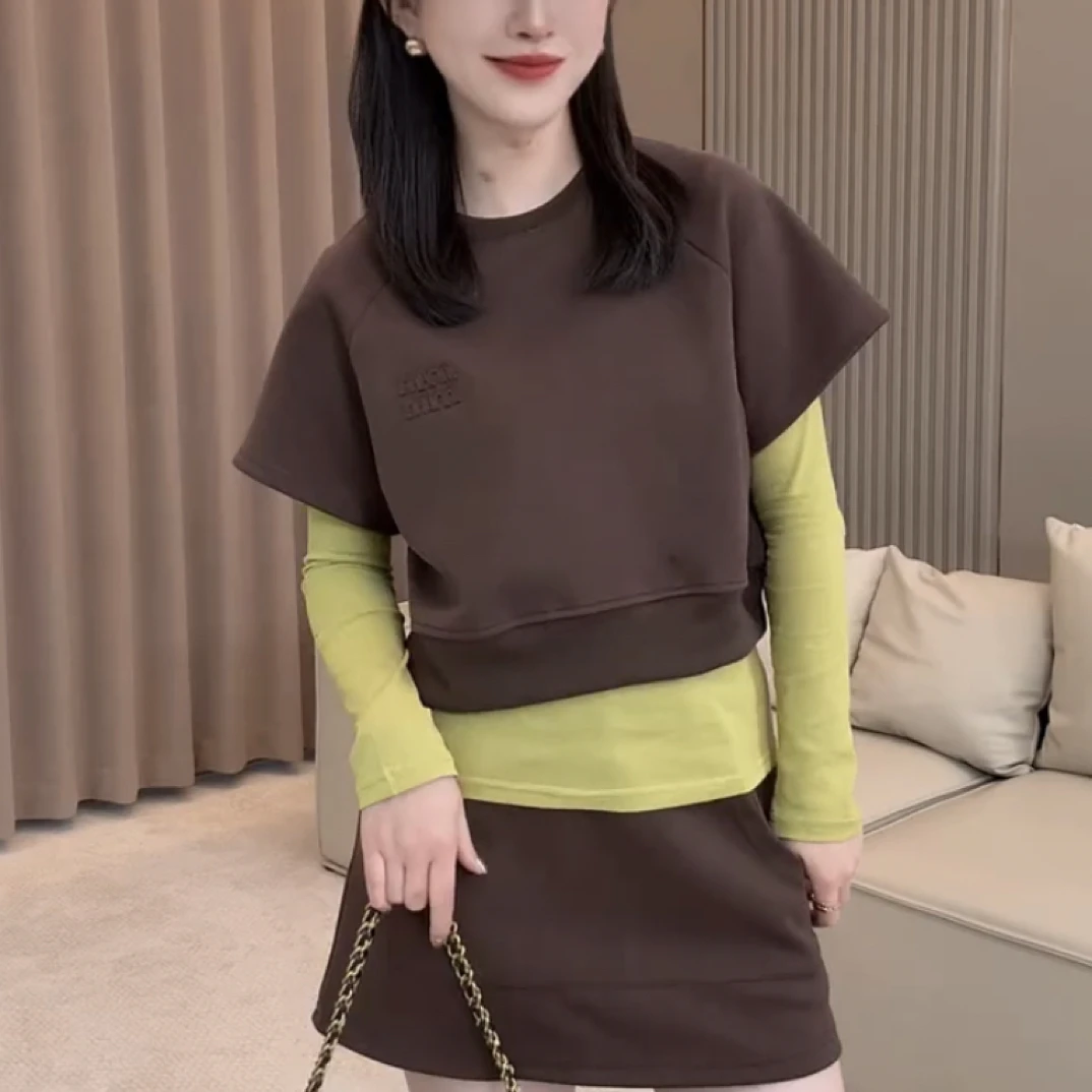 欧货2025女时尚设计感气质圆领卫衣长袖T恤高腰短裙半身裙三件套