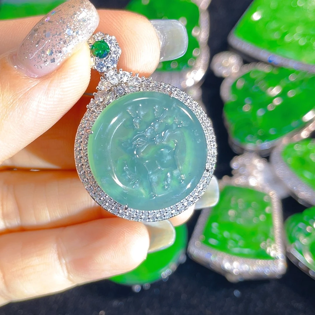 翡翠未镶嵌颈饰翡翠