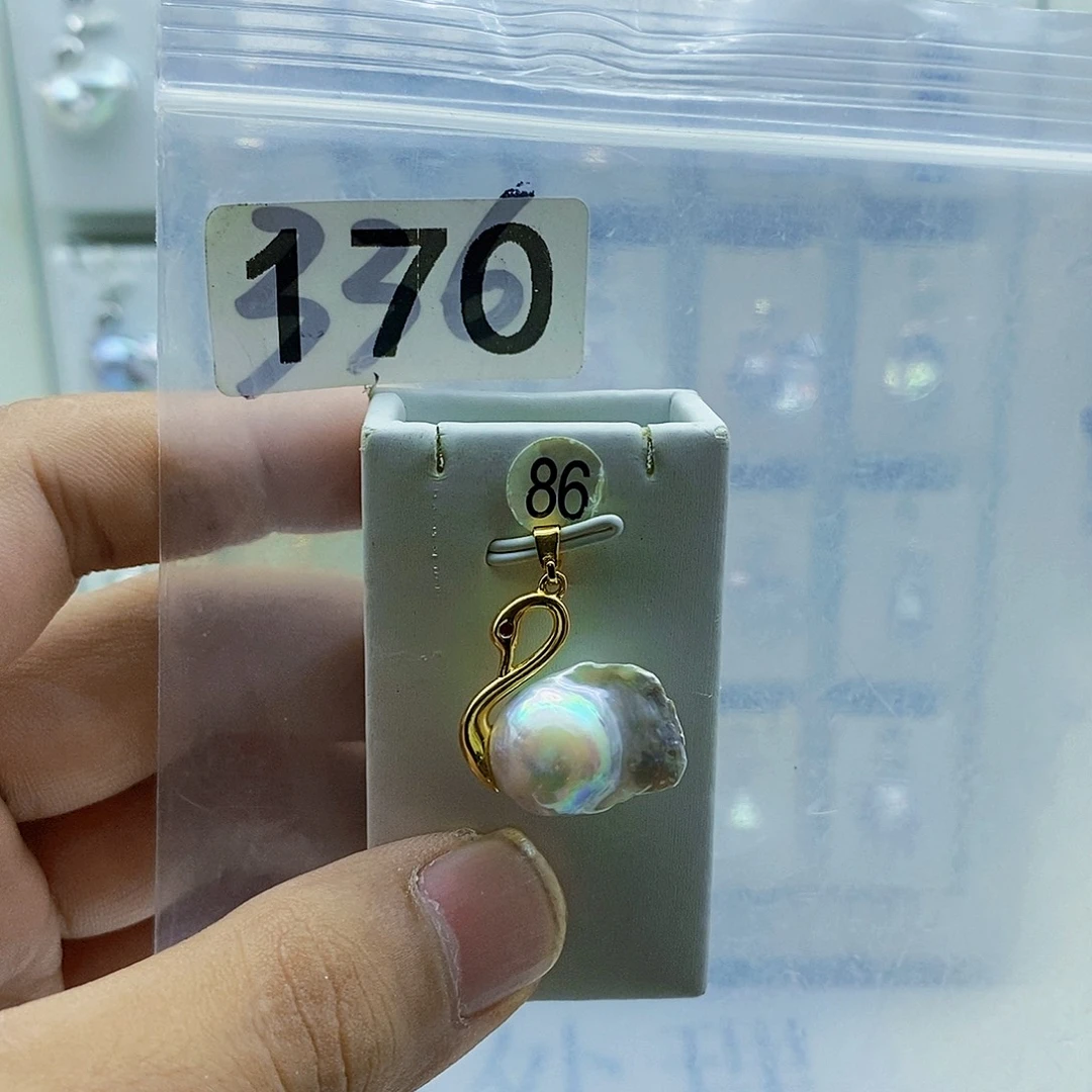 淡水珍珠颈饰合金