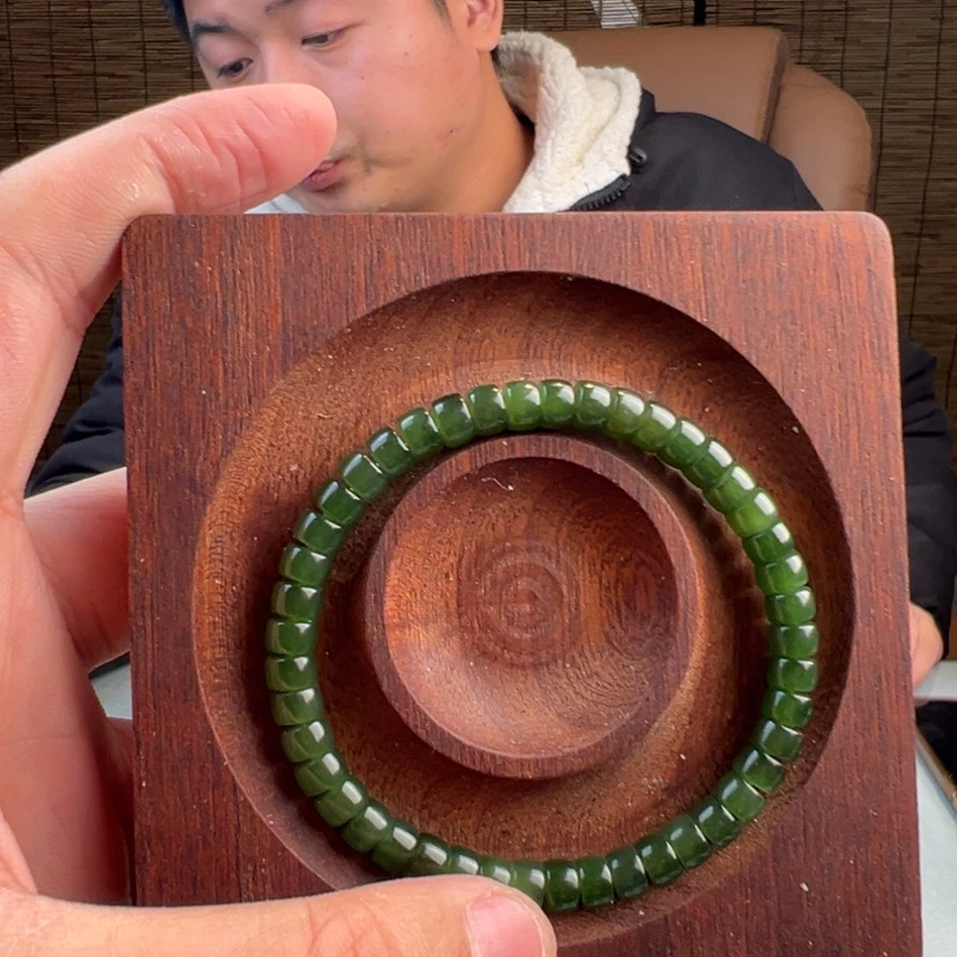 高***学和田玉未镶嵌手链