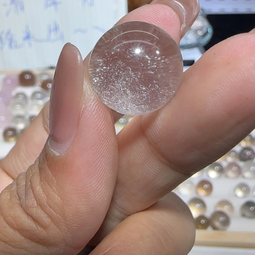 揪***咪水晶未镶嵌珠宝半成品