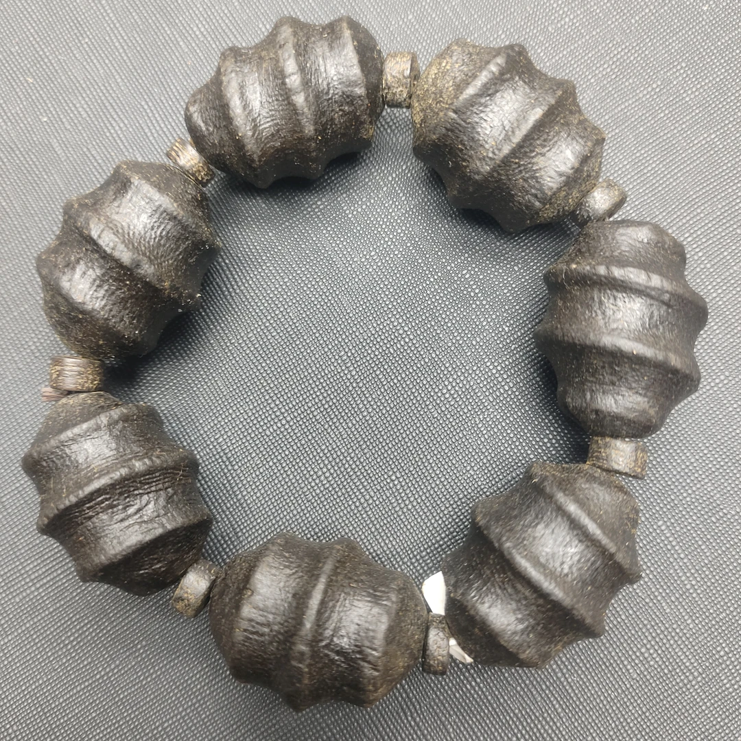 495沉木桶珠手串