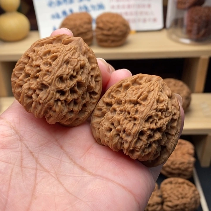 吊坠文玩核桃正三角毕业41尺1240