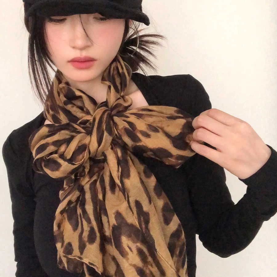 美式复古辣妹风豹纹围巾女高级感长条丝巾纱巾薄款纯欲风领巾围脖