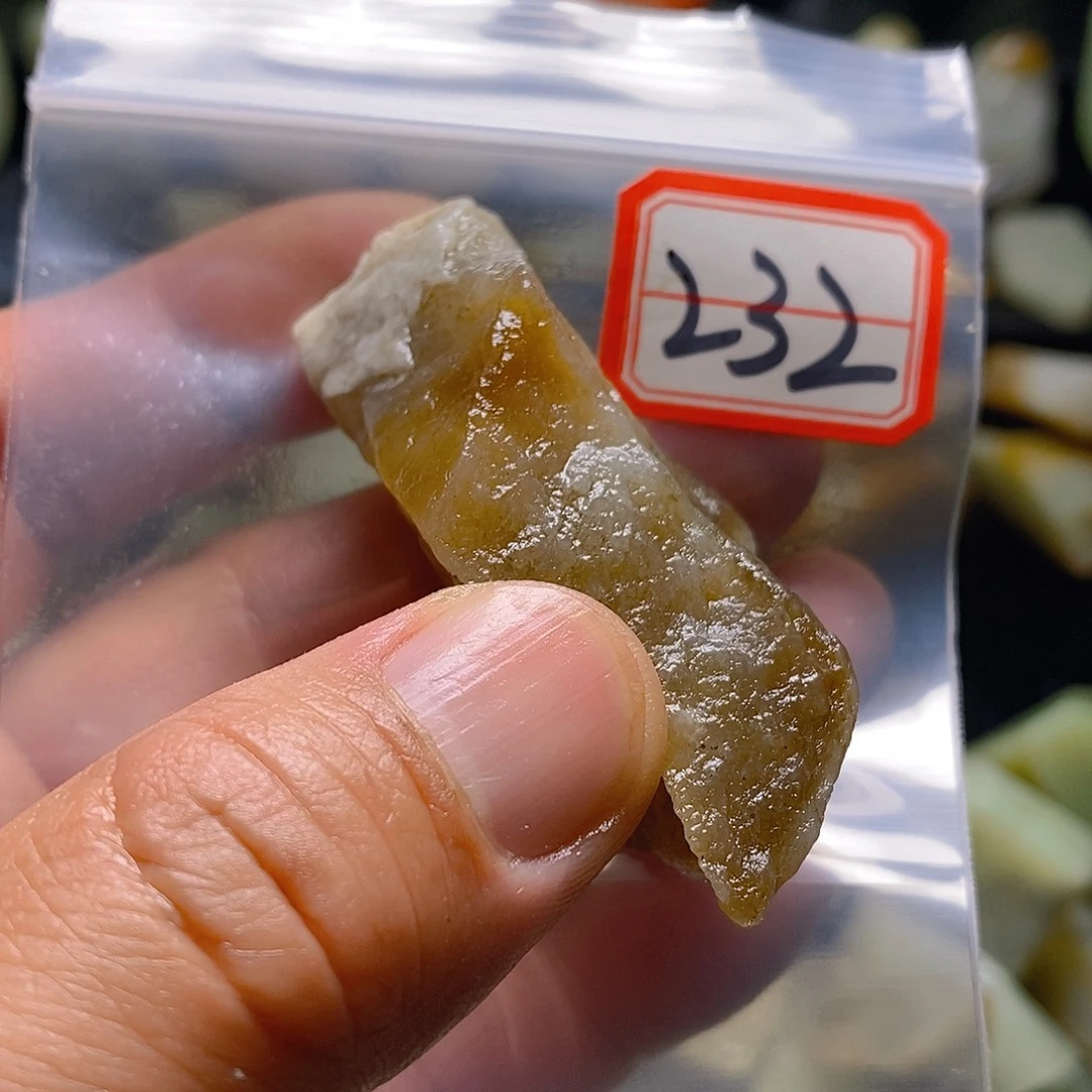 战***神和田玉（糖玉）未镶嵌珠宝半成品