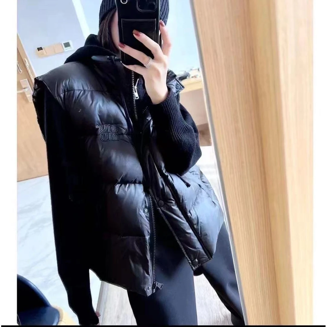 KiKi严选：0606-零点520家欧洲站南油秋冬新款字母刺绣加厚马甲