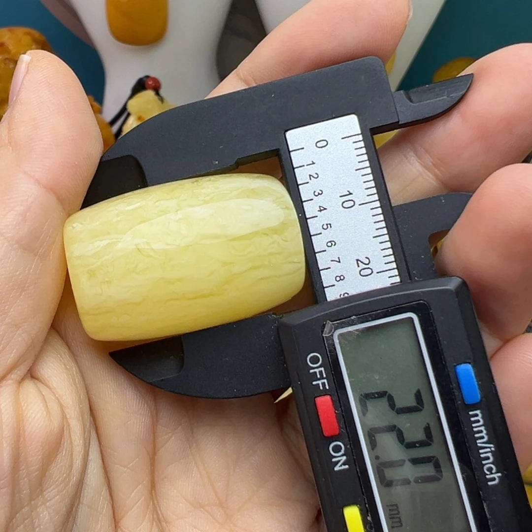 裸石蜜蜡未镶嵌桶珠