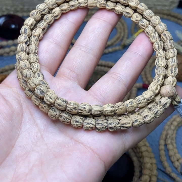 【闪购商品】吊坠柏香籽/百香籽