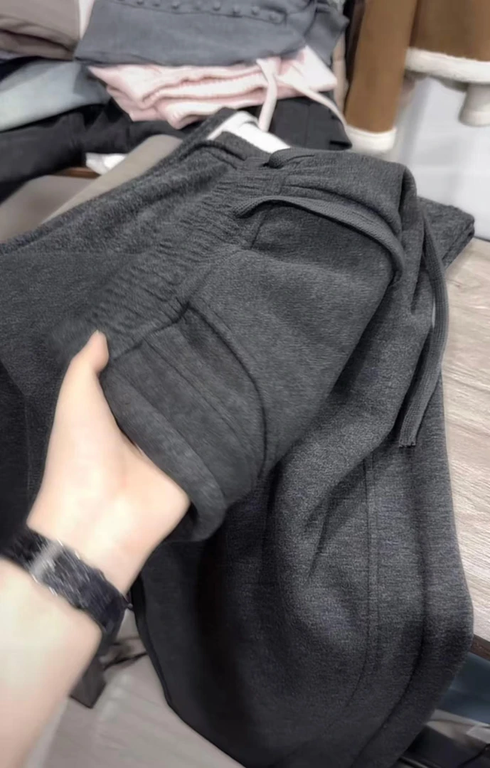 米蓝家名殿！加厚加绒巨保暖慕斯绒瘦瘦裤女8688