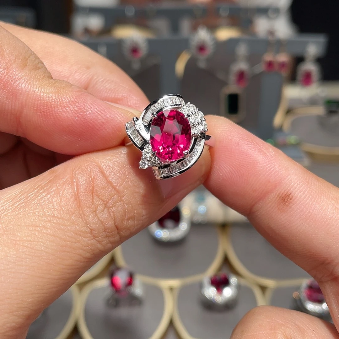 18K金镶嵌戒指碧玺3.92ct