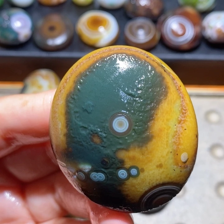 未镶嵌玛瑙/玉髓珠宝半成品85