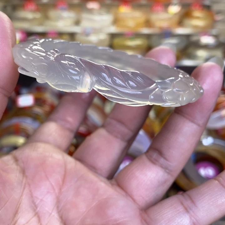 玛瑙/玉髓手镯未镶嵌