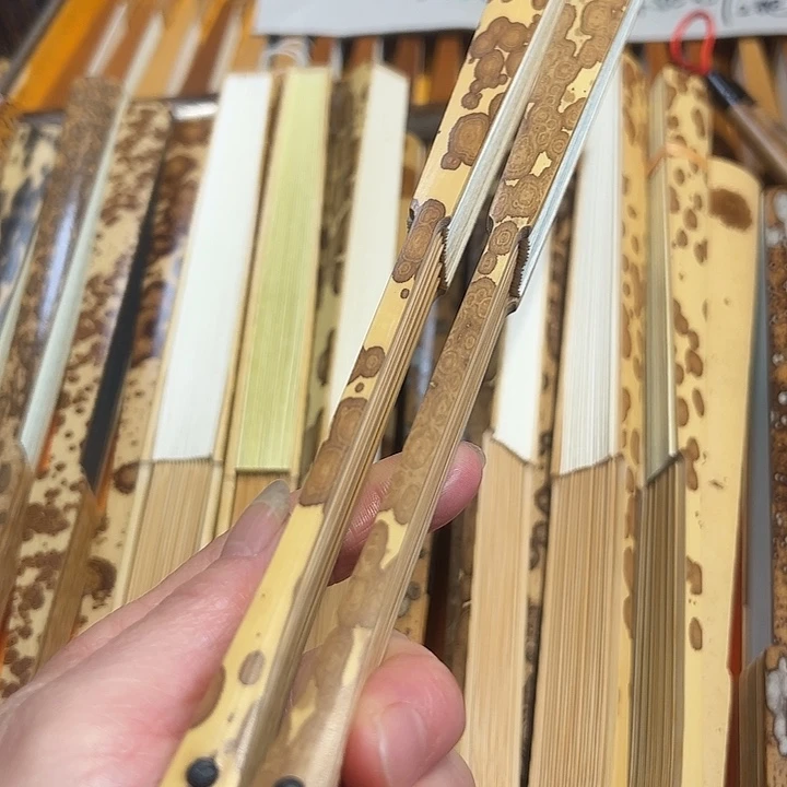 老***可扇子两把折扇合拍