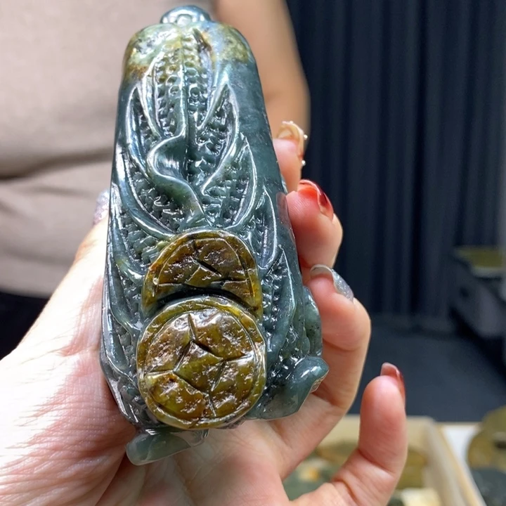 岫岩河磨玉（透闪石质玉）颈饰未镶嵌