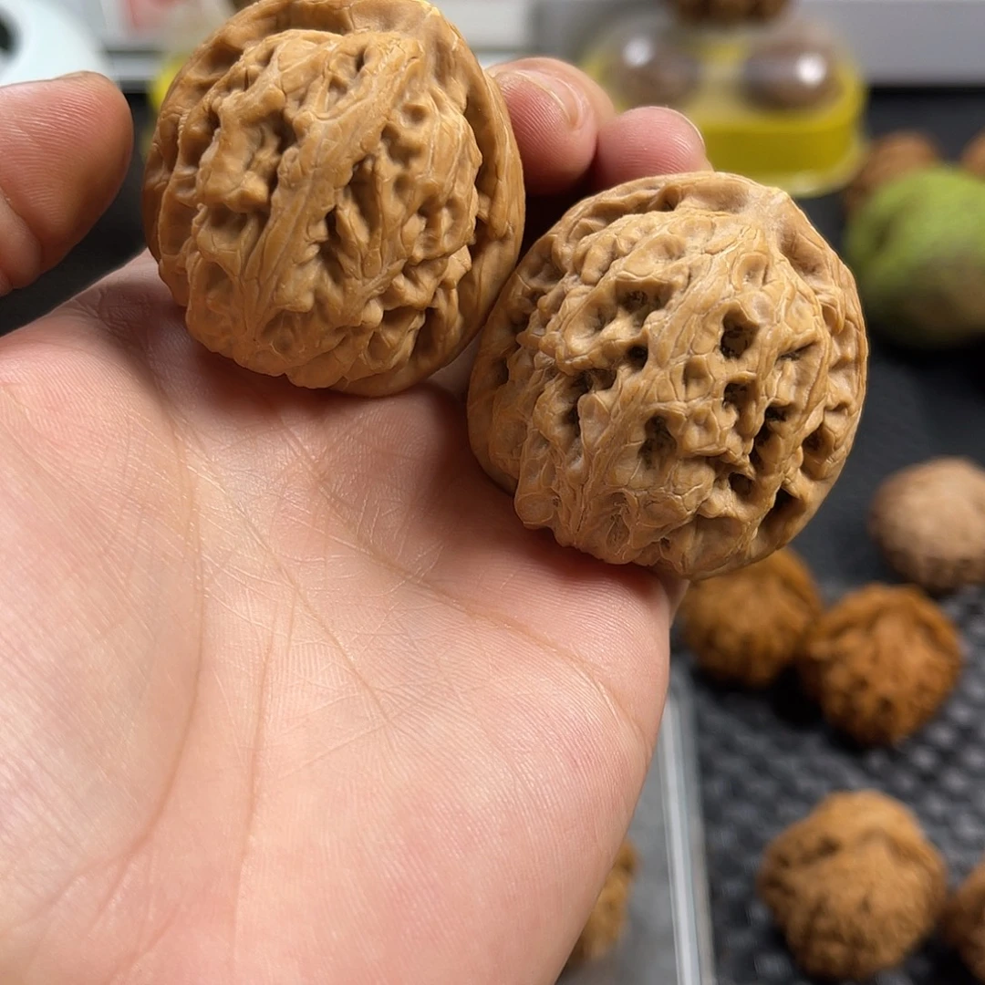 特***王吊坠文玩核桃文玩核桃红锦鲤有黄修