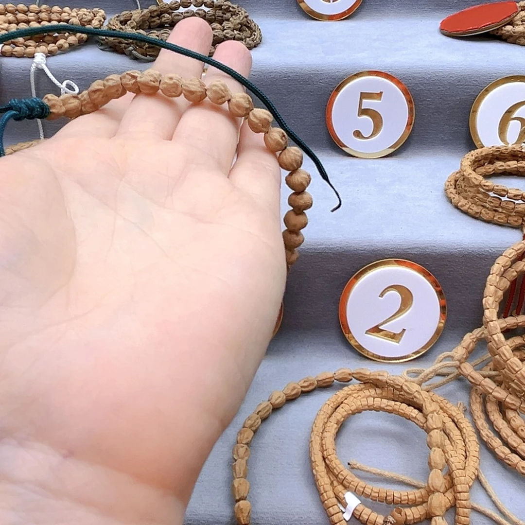 柏香籽/百香籽手串～****~