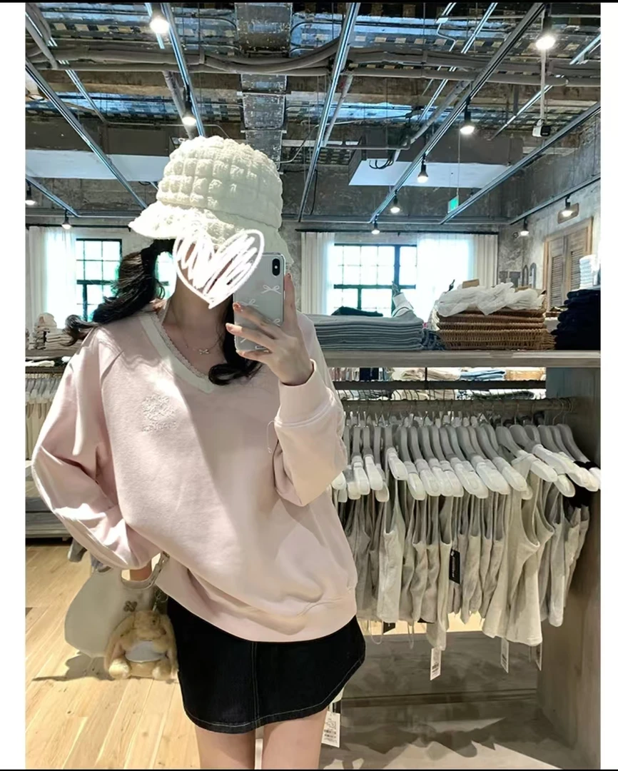 蕾丝贴布绣V领长袖宽松可爱卫衣百搭显瘦甜美上衣