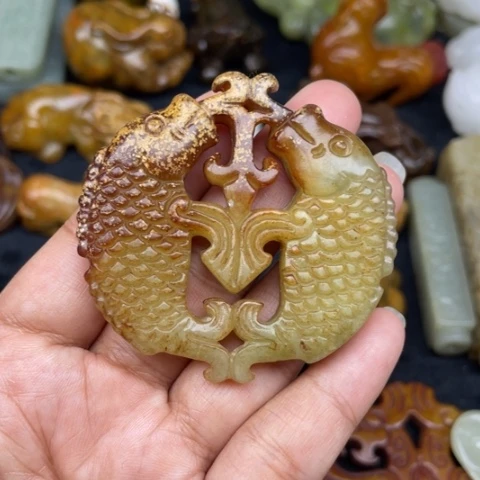 蛇纹石玉未镶嵌颈饰55