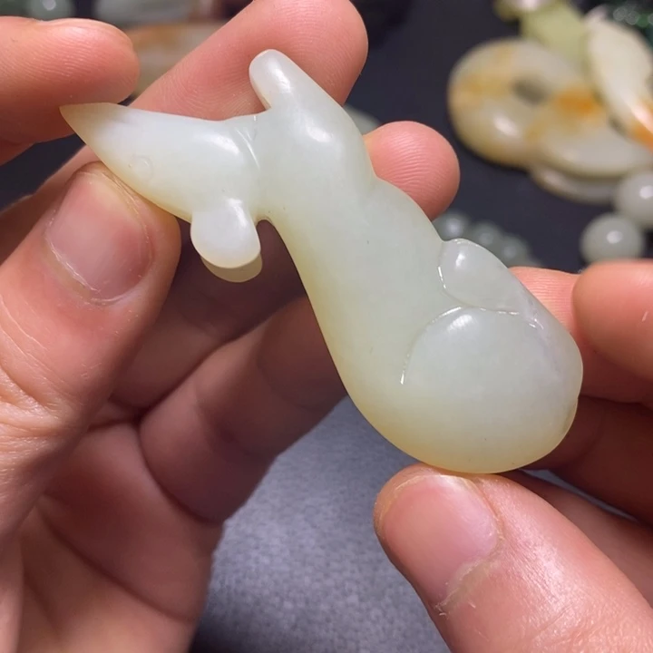 颈饰未镶嵌和田玉